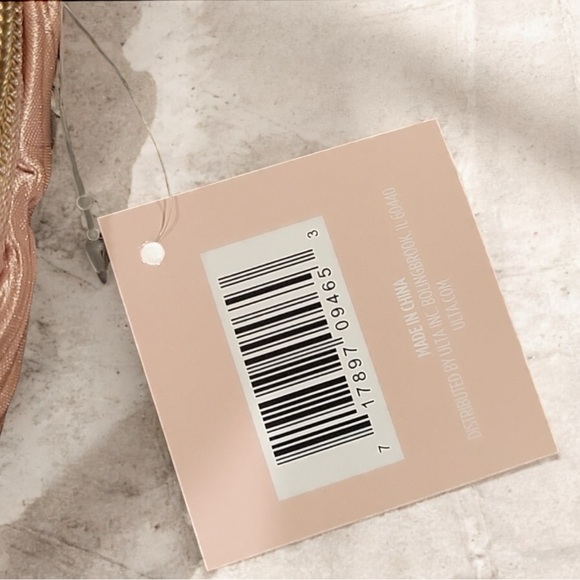 Ulta Elegant Pink Pleated Makeup Pouch - Picture 6 of 6